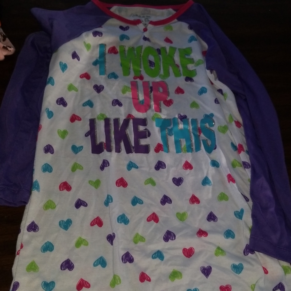 Girl's pajamas, shirts,